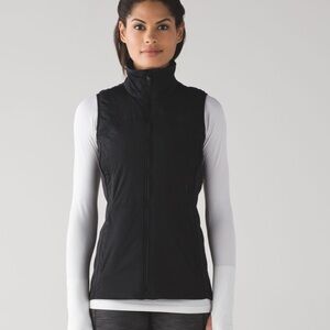 lululemon Run for Cold Vest in Black